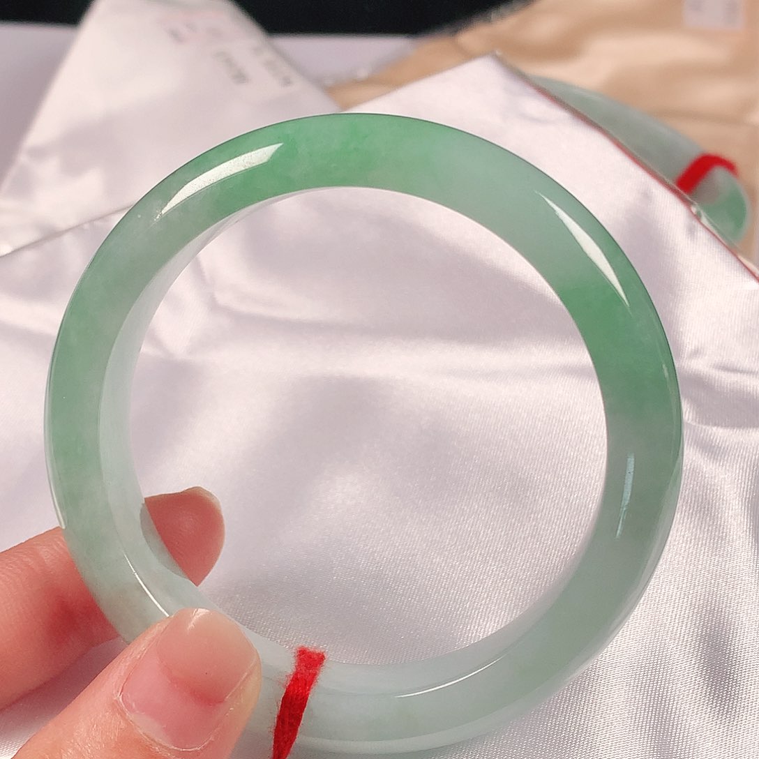 翡翠手镯未镶嵌57圈2521