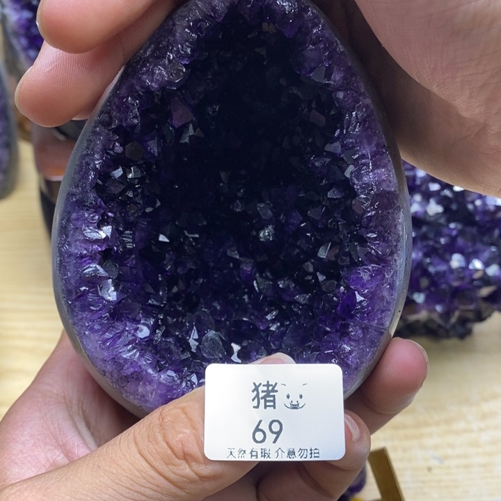 未镶嵌紫晶大型摆件（非配饰）独**往