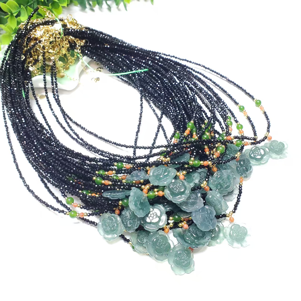 P284【赵小姐】百搭款翡翠+南红玛瑙+和田碧玉+925吊坠多样式发其一