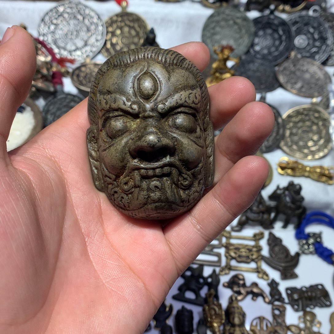 泥塑直播间漏价老东西