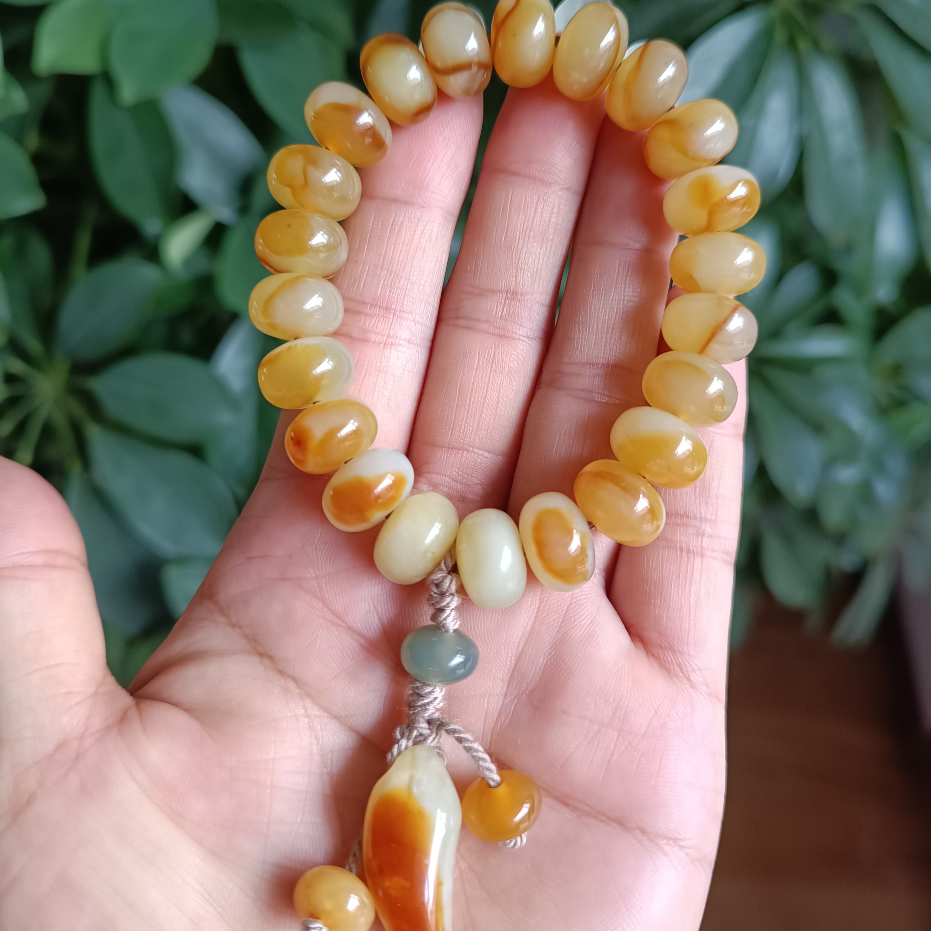 民族风手串花玉俏色精美