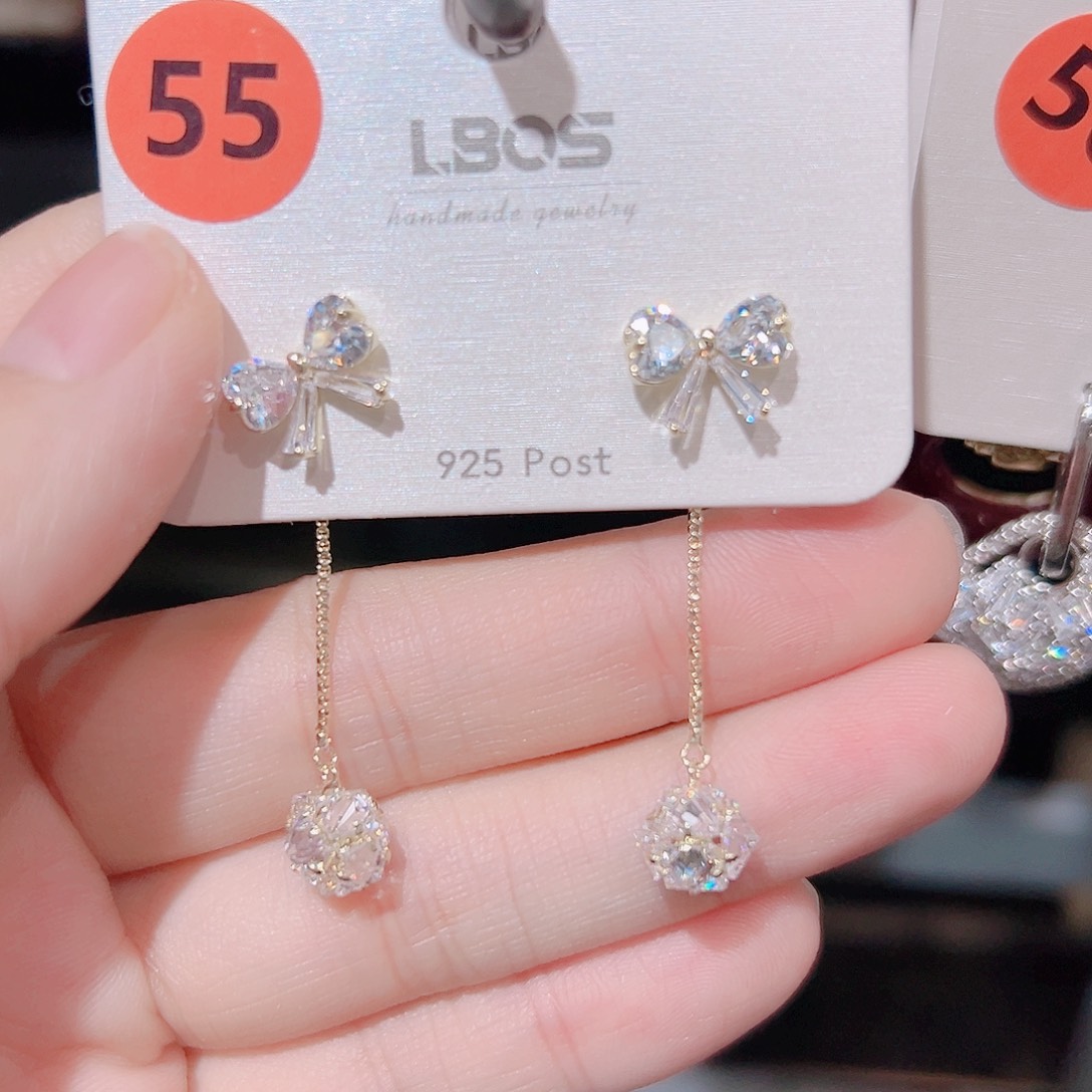 往***扬锆石纯铜合金耳环的