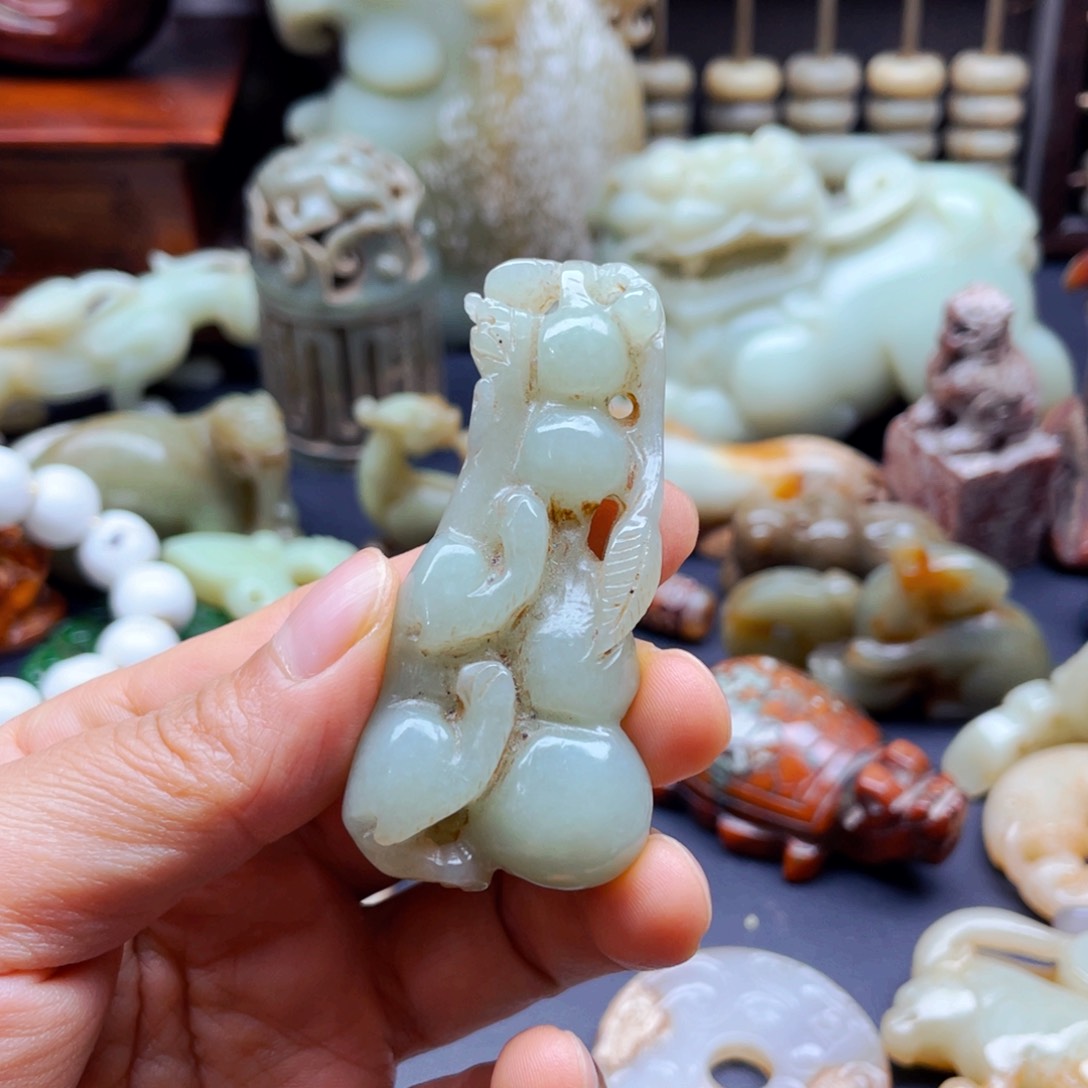白玉菩提吊坠摆件
