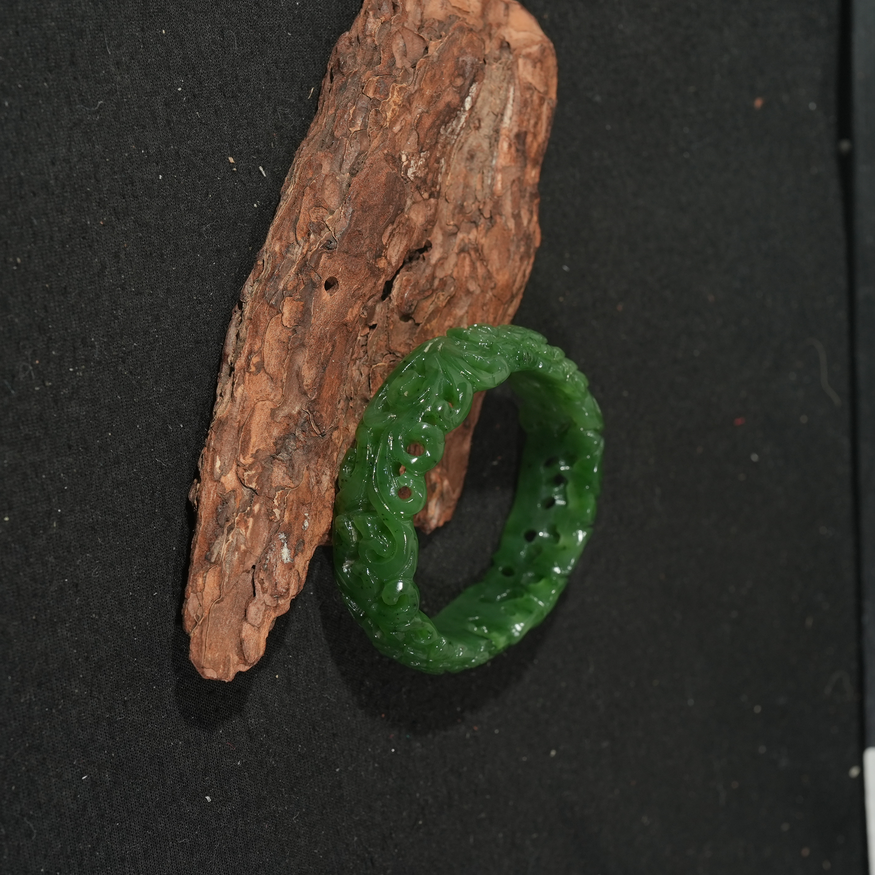 12.5香港王老板-和田玉手镯6c365