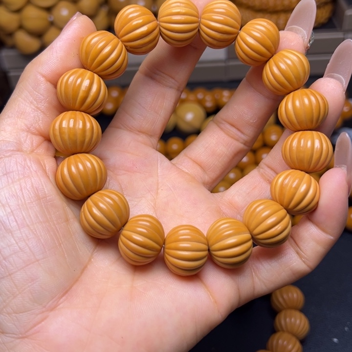 橄榄核吊坠聚宝盆