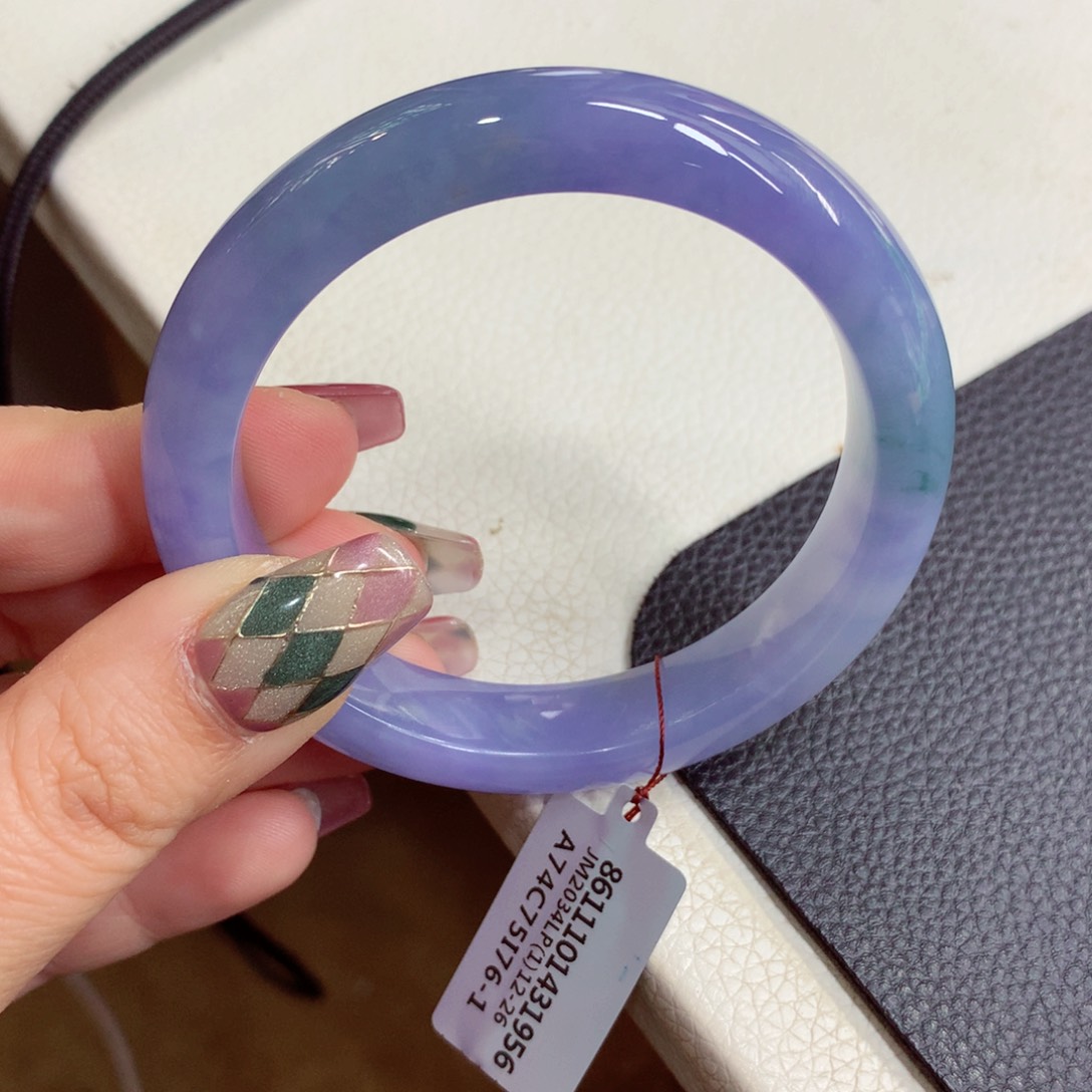 未镶嵌手镯翡翠快***举缅甸