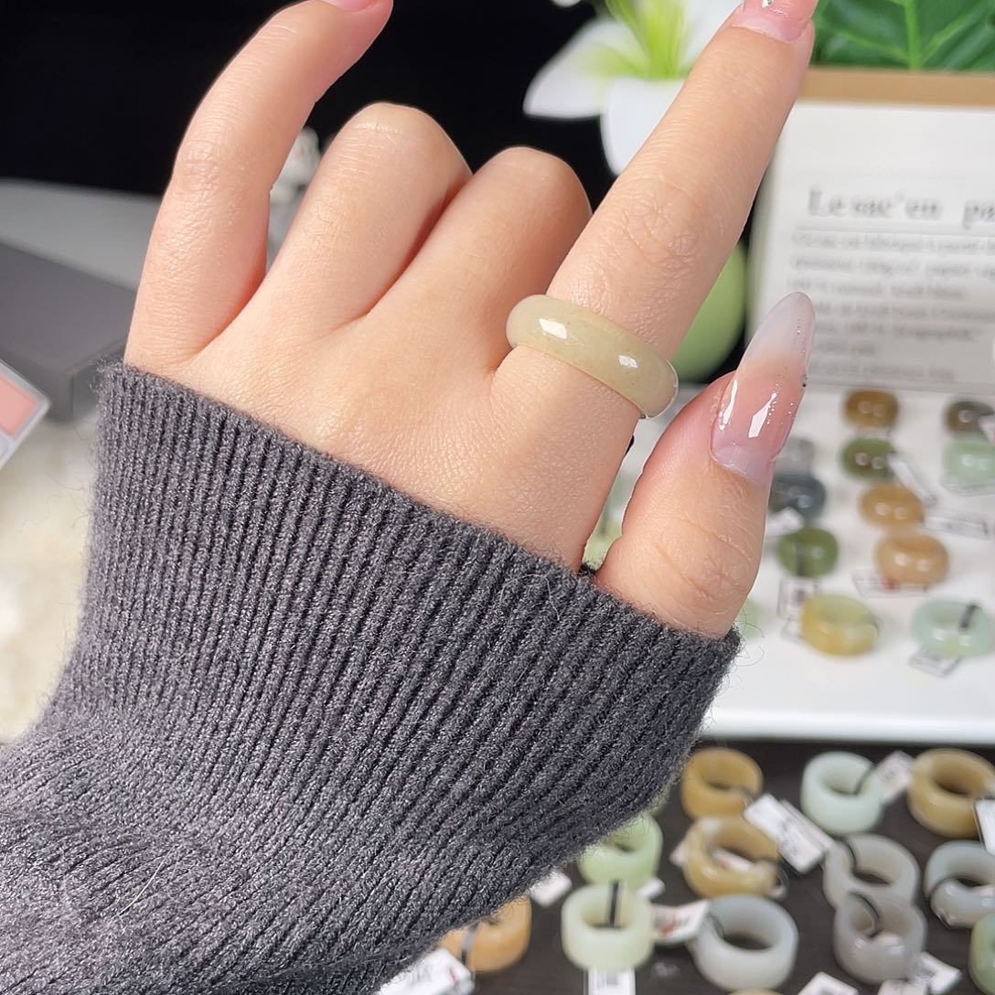 和田玉（糖玉）未镶嵌戒指h18一口桂花糖泥鳅背18.2不退换