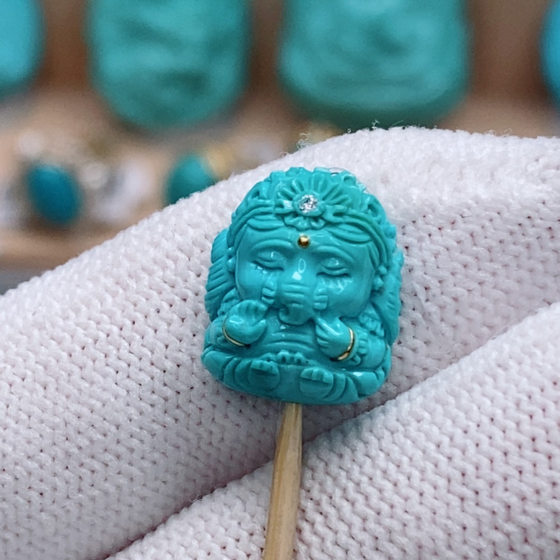 绿松石未镶嵌珠宝奇石