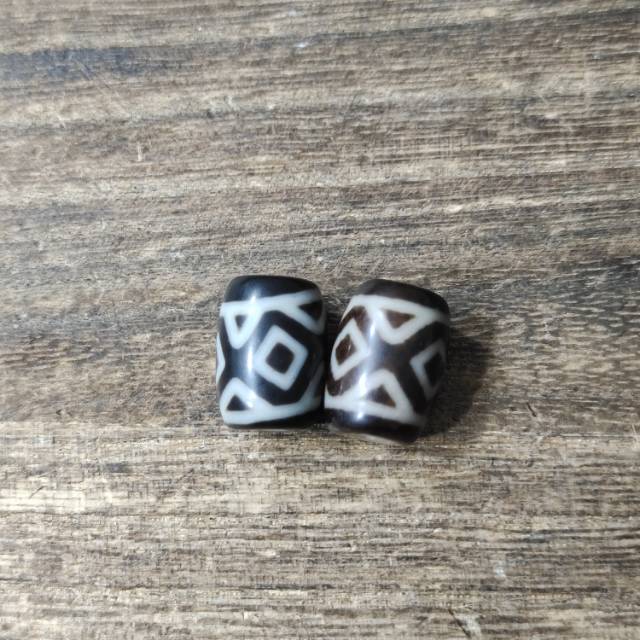 【曹美丽精选】H80474-玛瑙单珠（金刚三眼）-多样性发一对