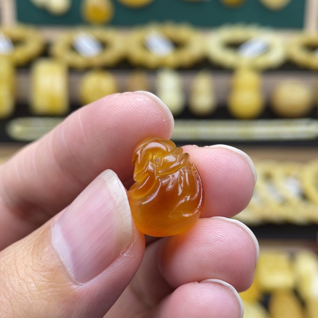 琥珀裸石未镶嵌琥珀蜜蜡