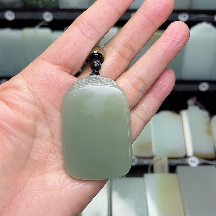 和田玉挂坠未镶嵌