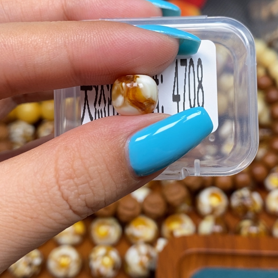 蜜蜡未镶嵌珠宝奇石4708