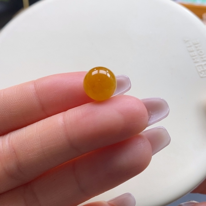 翡翠颈饰未镶嵌翡翠鲜橙黄珠卡10mm