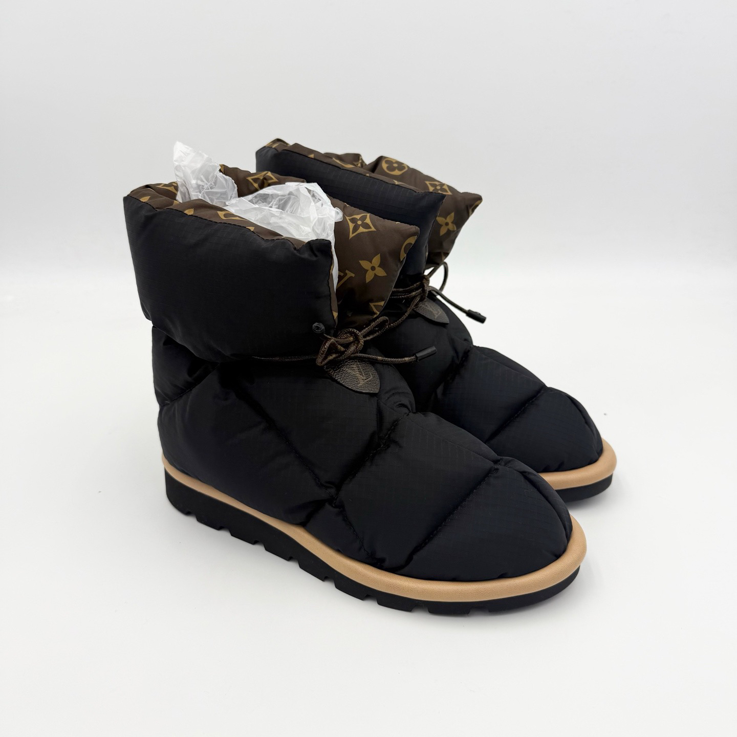 未使用 LouisVuitton/路易威登 38码/黑色老花满印雪地靴/pp0931