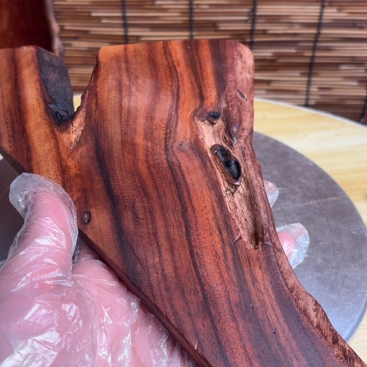 大叶紫檀（黑酸枝木类）