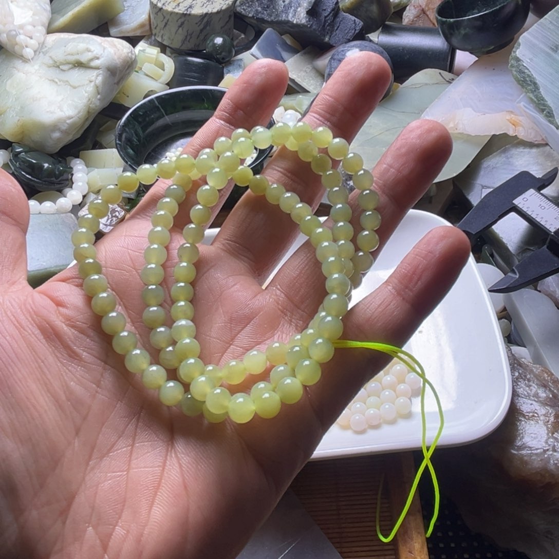 和田玉（糖玉）未镶嵌挂件