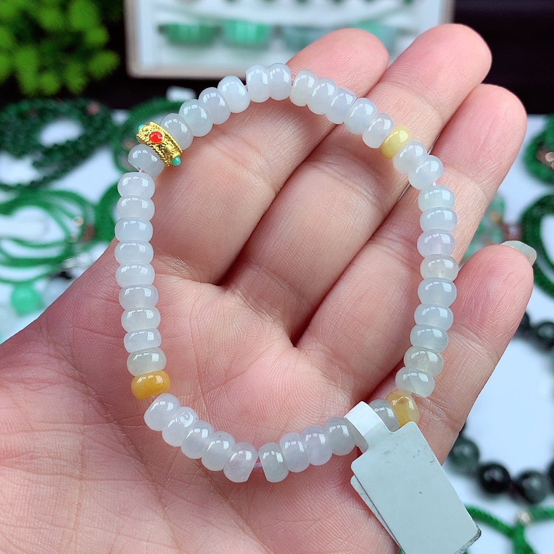 翡翠颈饰未镶嵌手串