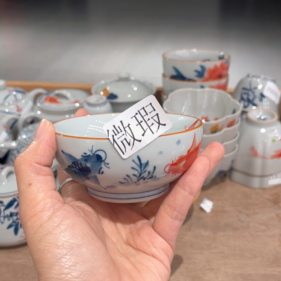 釉下手绘茶具微瑕