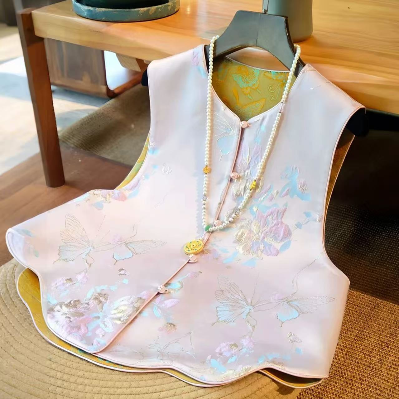 双面双穿早春新款中式国风复古盘扣宋锦织金提花马甲轻奢坎肩上衣