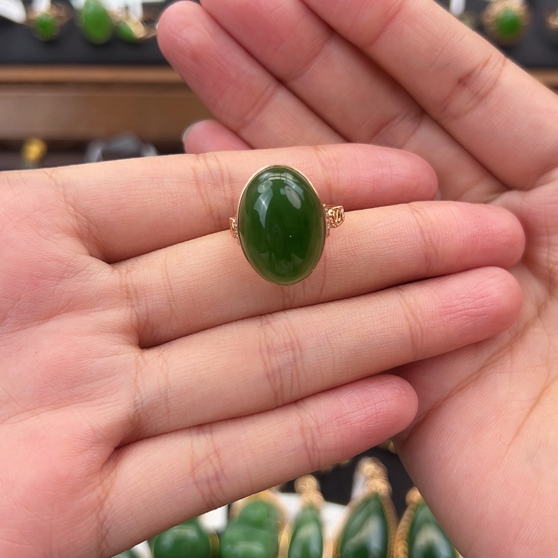 和田玉（碧玉）18K金镶嵌戒指蛋面18*13