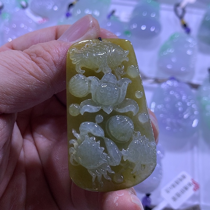 翡翠未镶嵌颈饰天然翡翠A货吊坠