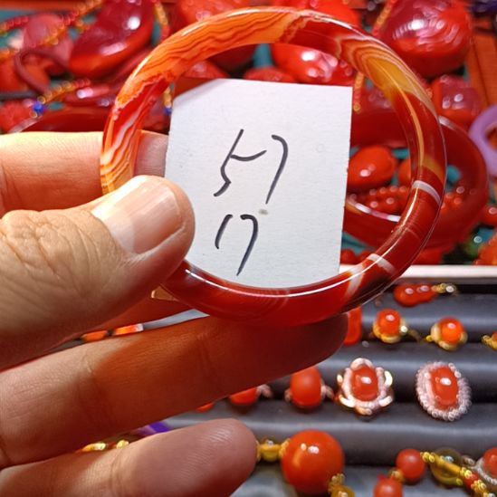 玛瑙/玉髓手镯未镶嵌