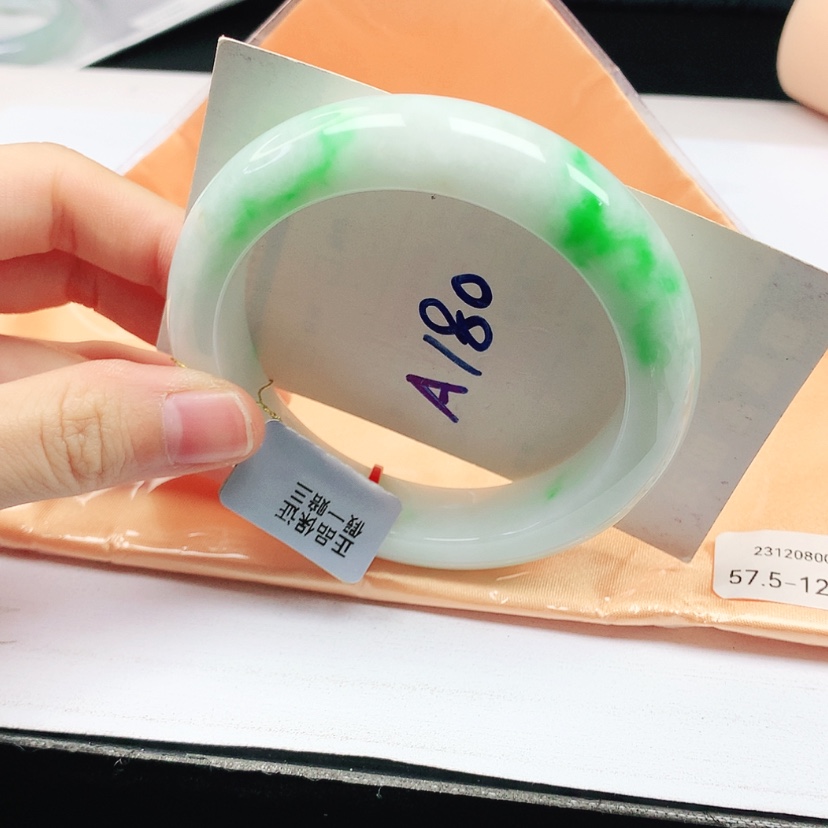 【闪购商品】翡翠手镯未镶嵌天然缅甸a货手镯57+