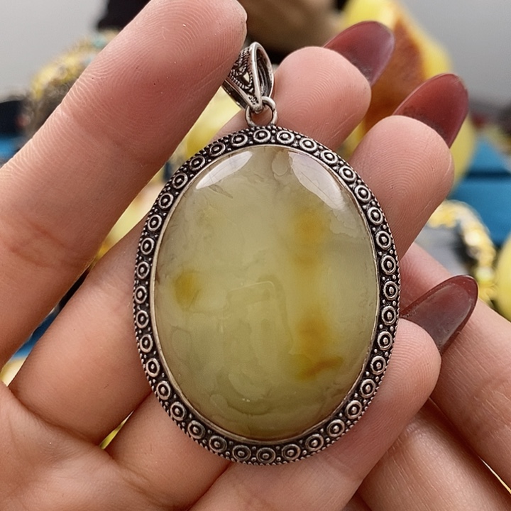 琥珀颈饰银S925镶嵌吊坠