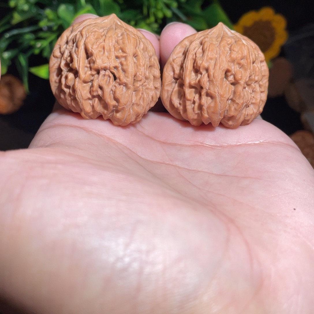 文玩核桃吊坠38凹底