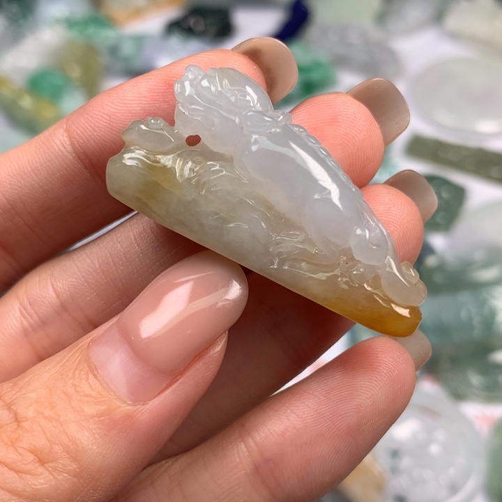 翡翠未镶嵌颈饰翡翠