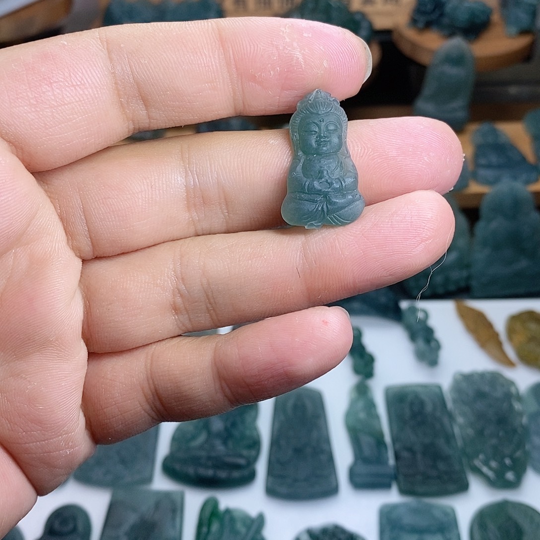 定制翡翠未镶嵌宝宝佛