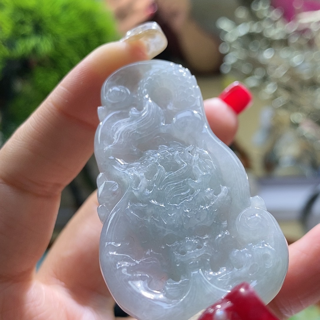 【闪购商品】翡翠颈饰未镶嵌龙牌