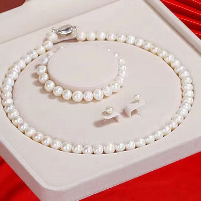 珍珠项链耳钉手链首饰