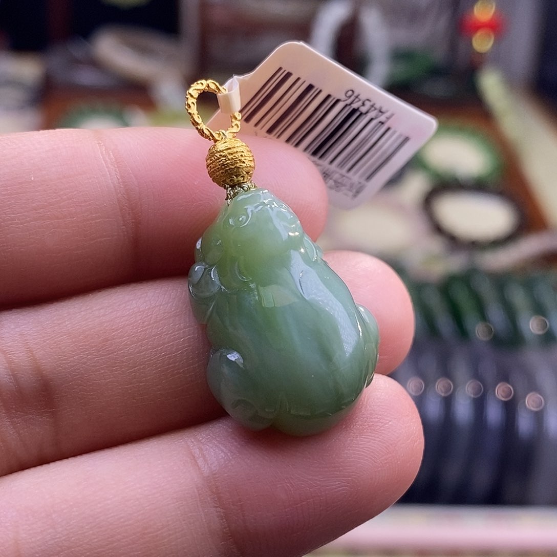 未镶嵌和田玉挂件碧玉老料猫眼粉青貔貅吊坠