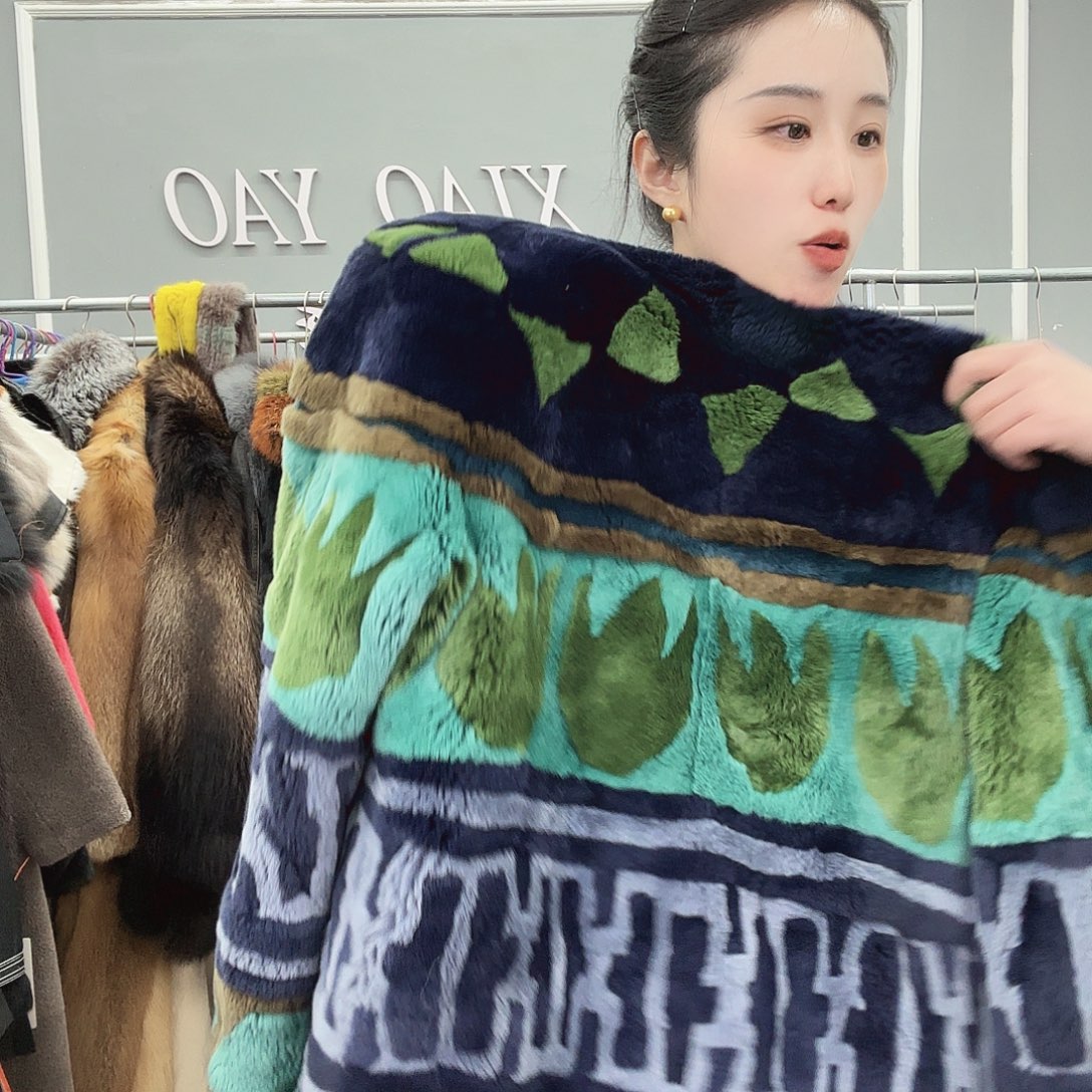 姚小妖家高端皮草