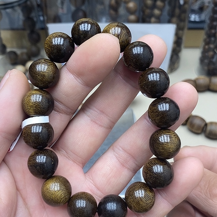 沉香碎屑沉香海南野生猫眼莺歌绿26