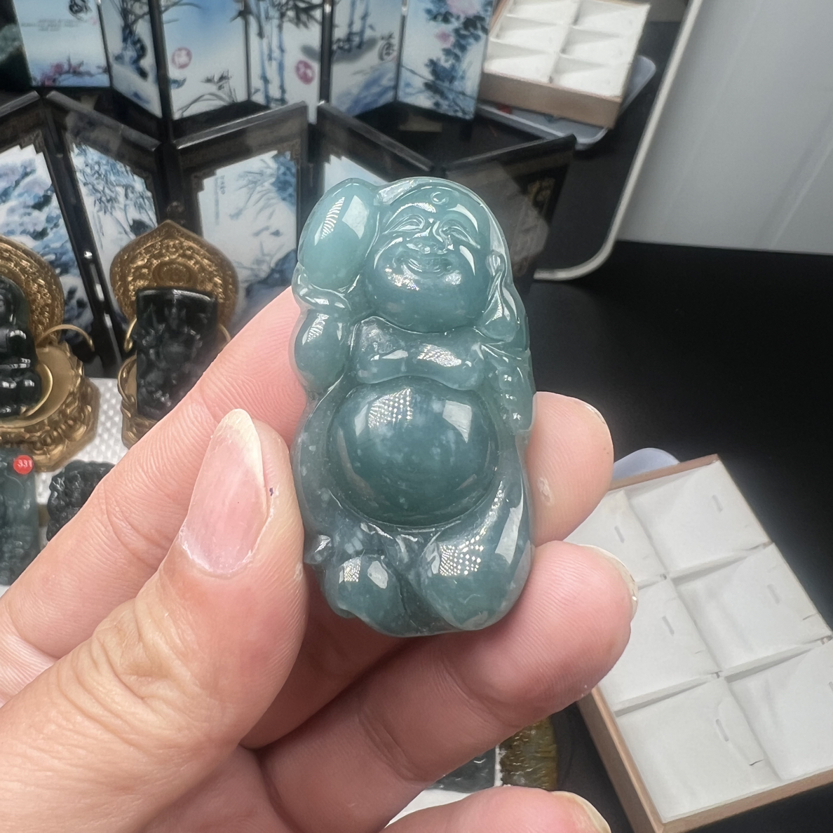 纯天然A货翡翠《逍遥佛》挂件