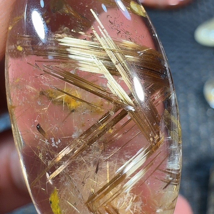 未镶嵌颈饰水晶娜**贝