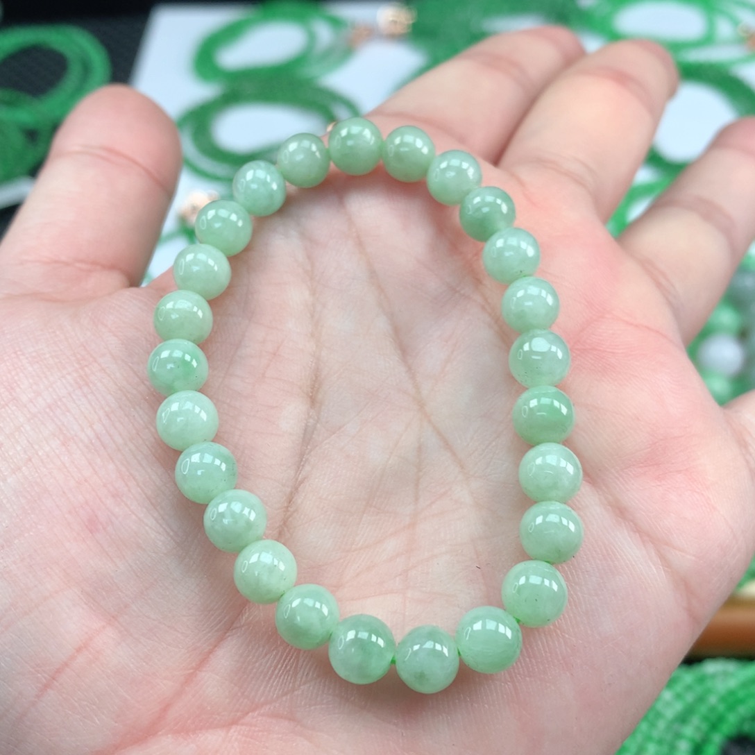 翡翠手链未镶嵌翡翠