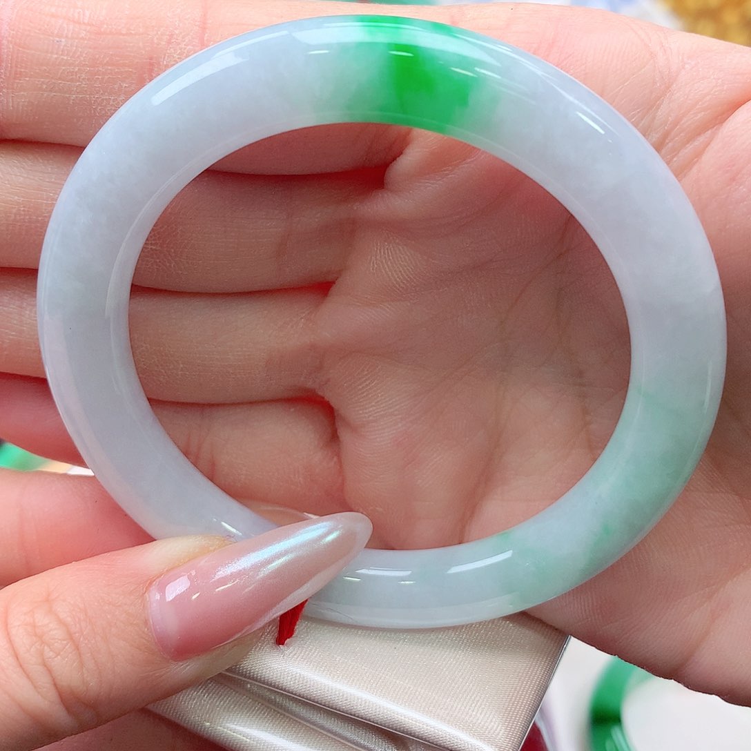 未镶嵌手镯翡翠翡翠