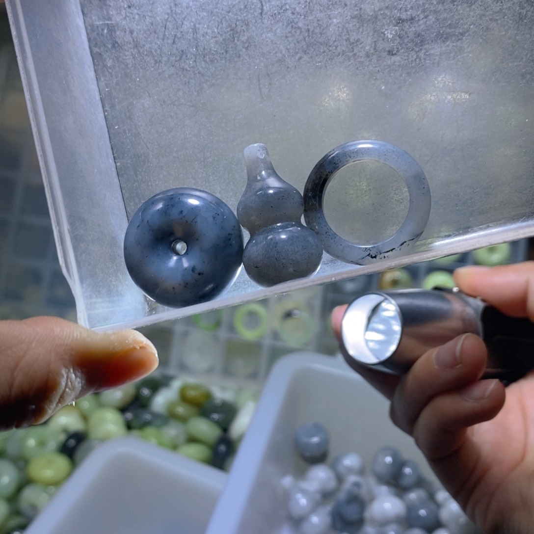 【闪购商品】蛇纹石玉其他未镶嵌173