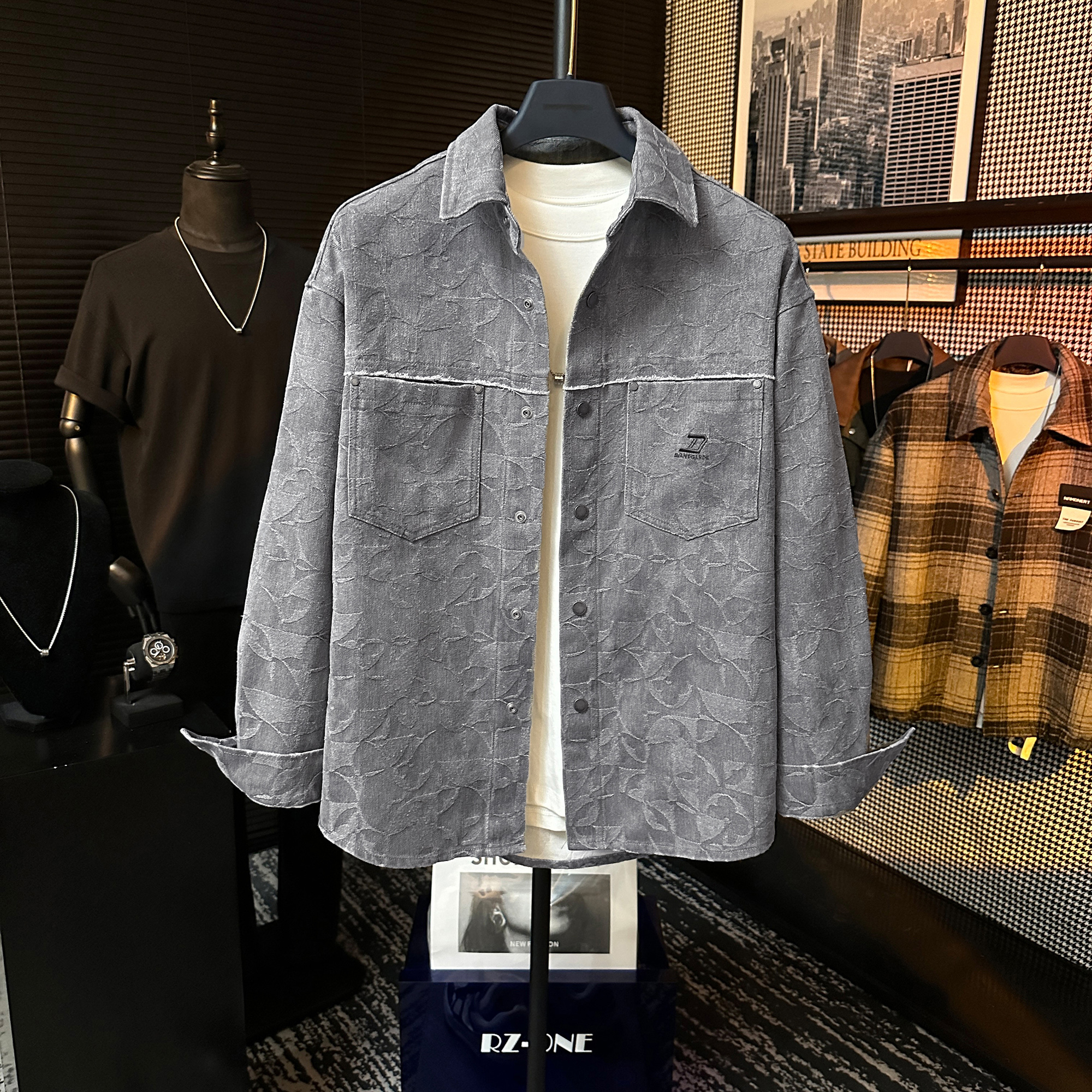 【冬季清仓】长袖百搭宽松潮流翻领时尚字母刺绣衬衫外套男士