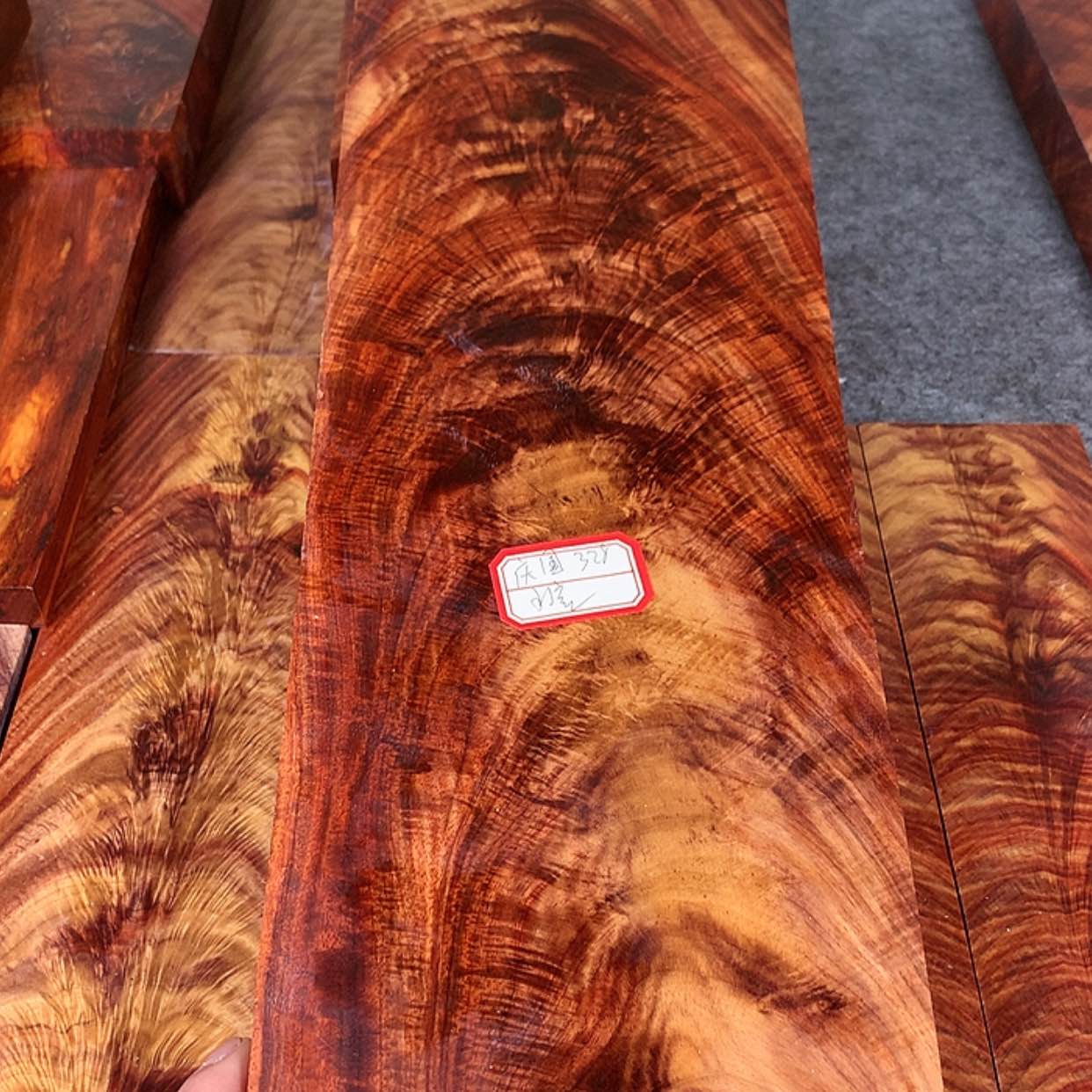 【闪购商品】黄花梨/降香黄檀庆****心