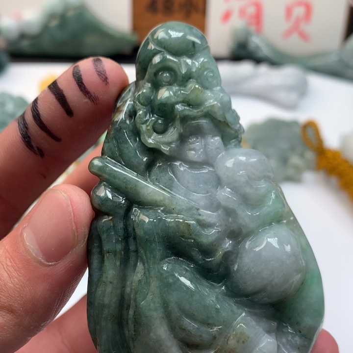 翡翠未镶嵌颈饰保真天然a货翡翠