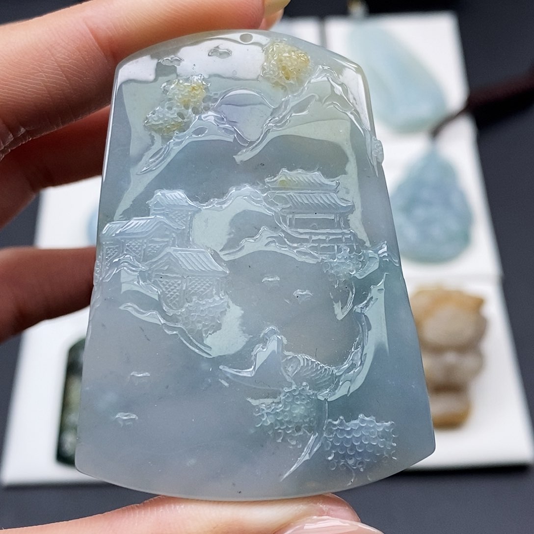 翡翠颈饰未镶嵌翡翠