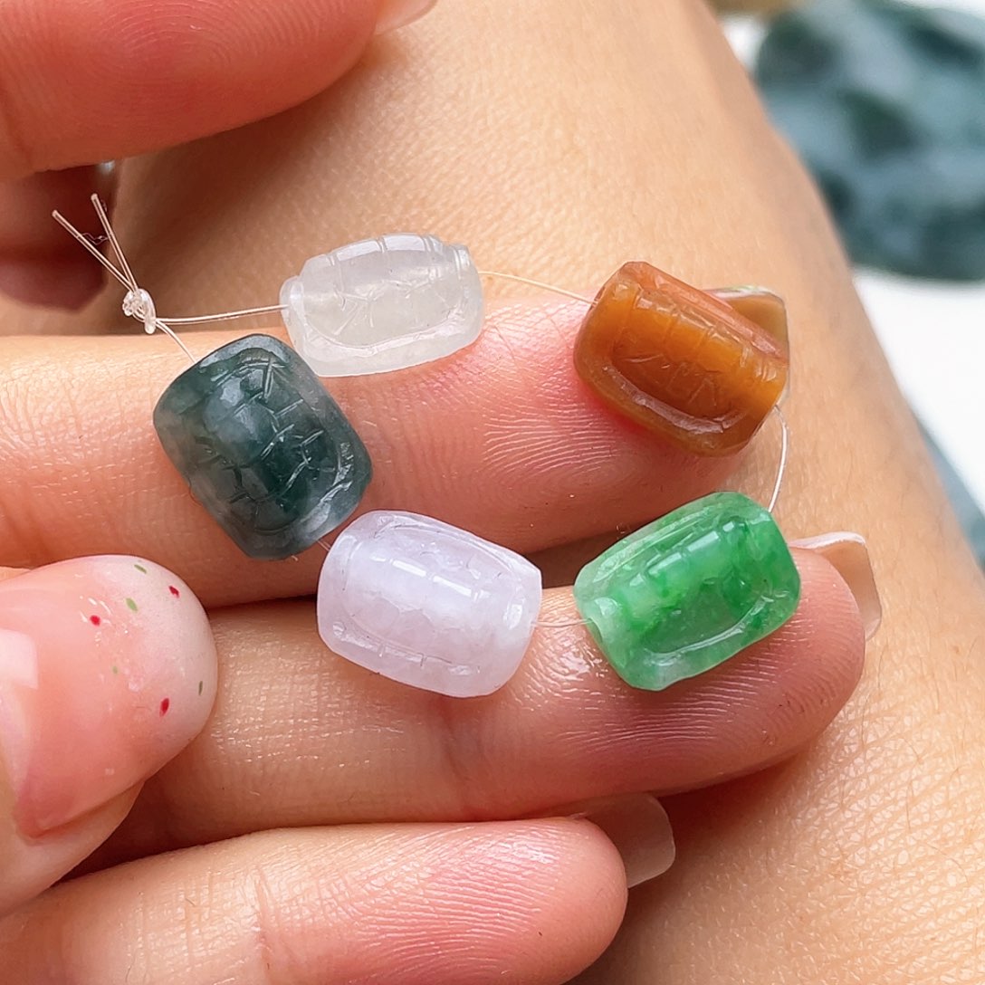 未镶嵌定制翡翠天然