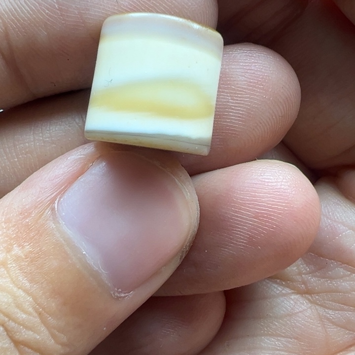 未镶嵌玛瑙/玉髓珠宝半成品F051-12*12.5