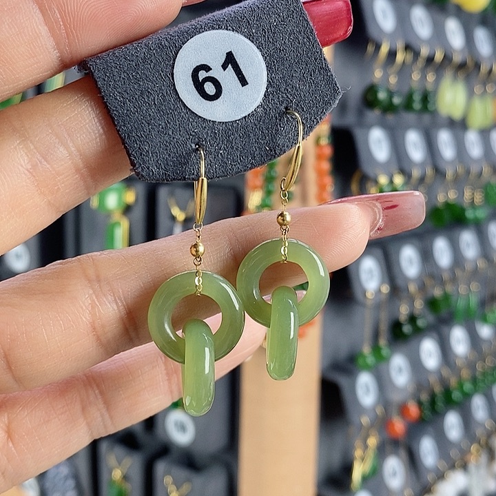 和田玉耳饰18K金镶嵌