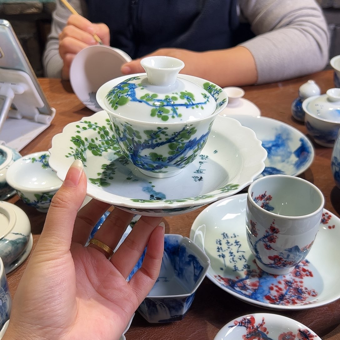 四***天青花手绘绿梅盖碗