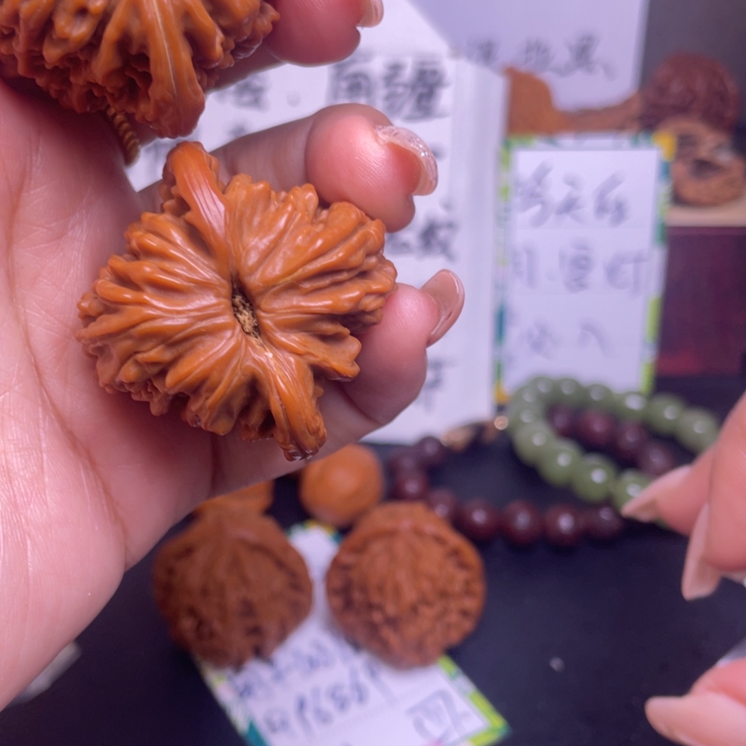 用***9桃核吊坠四座楼福利